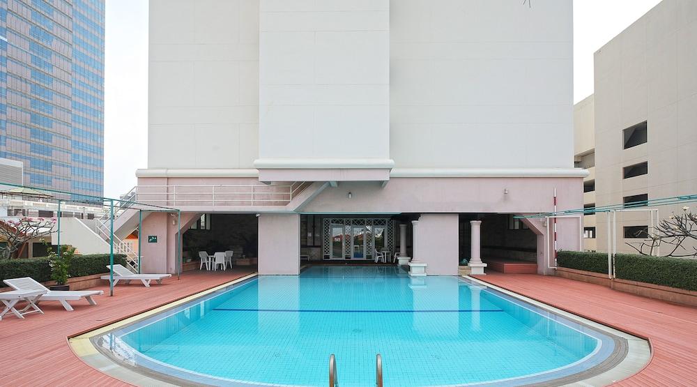 The Royal City Hotel Bangkok Exterior photo