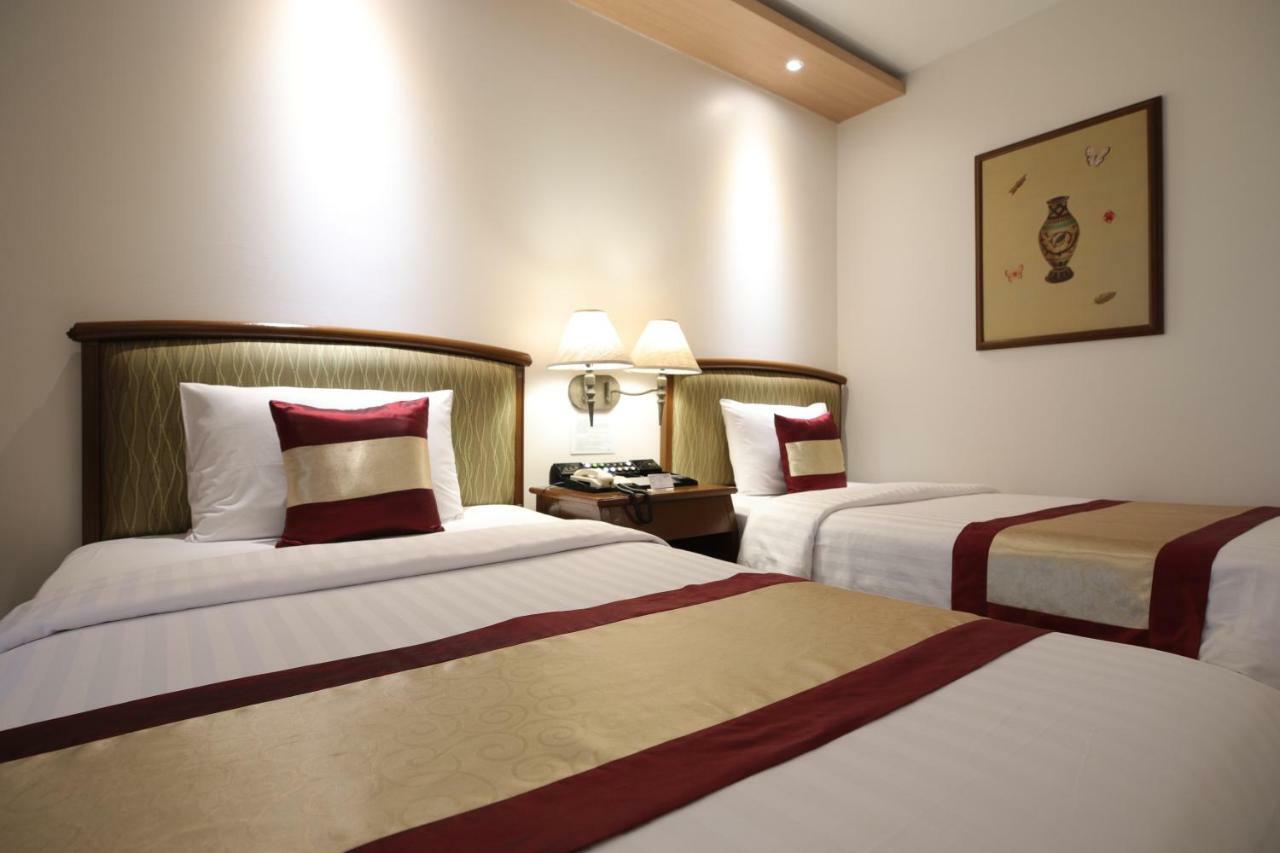 The Royal City Hotel Bangkok Exterior photo