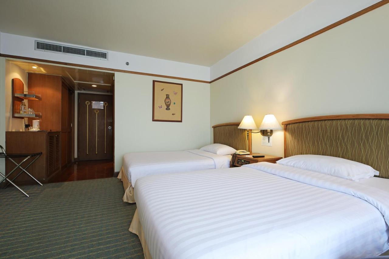 The Royal City Hotel Bangkok Exterior photo